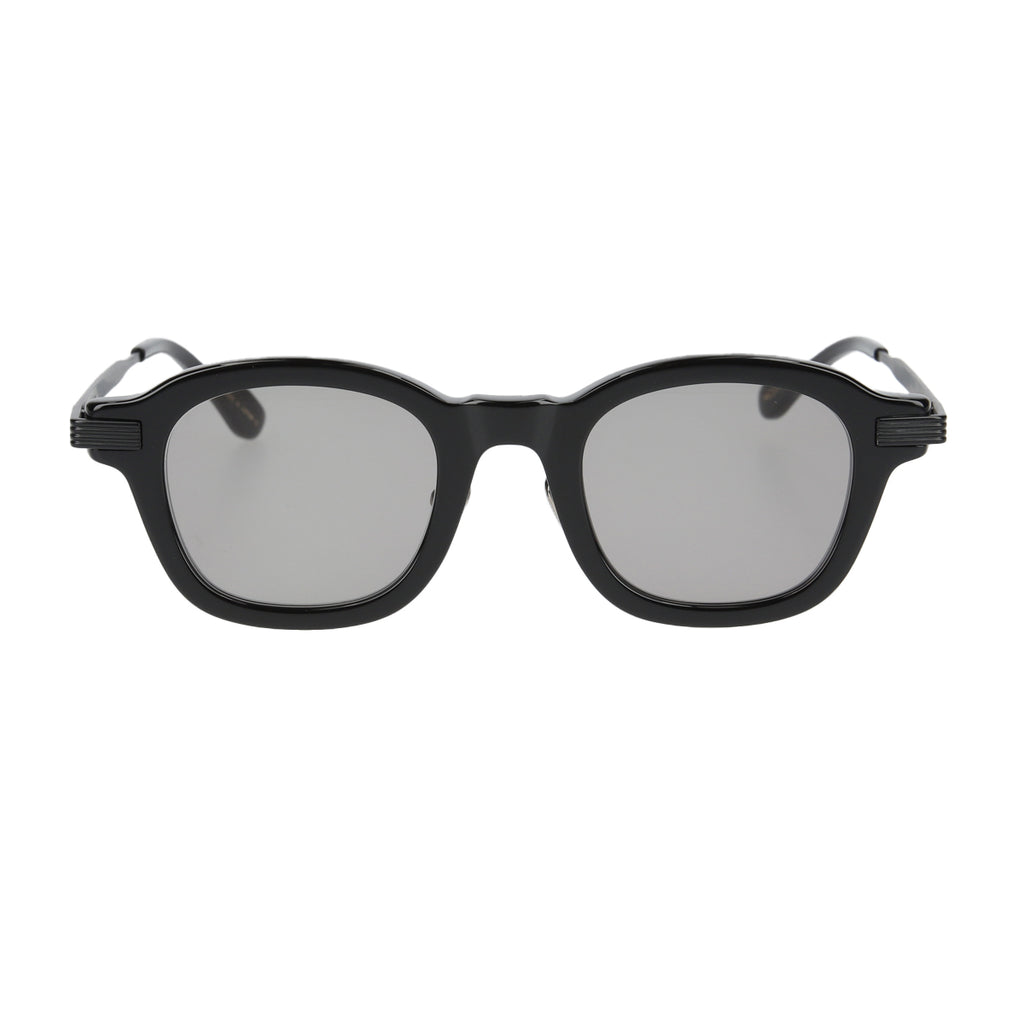 martin  black × black  gray lens