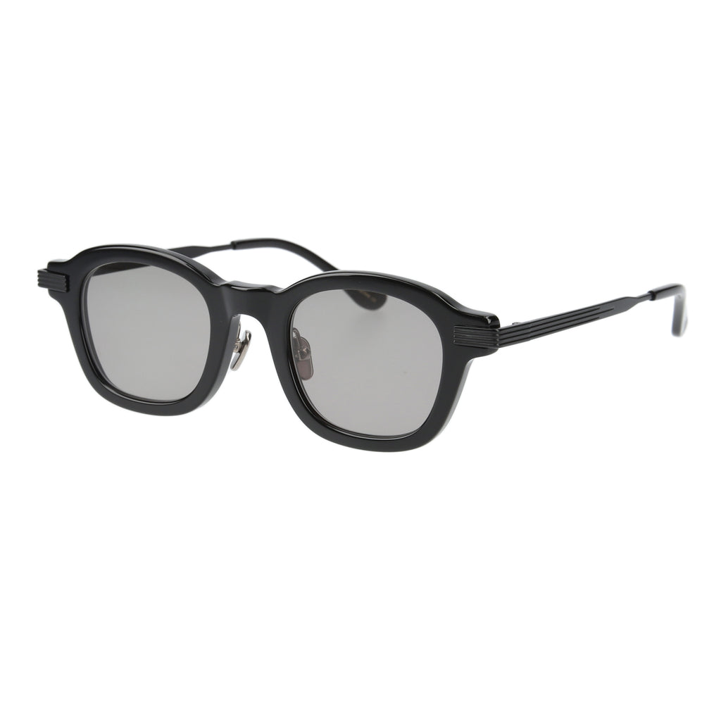 martin  black × black  gray lens