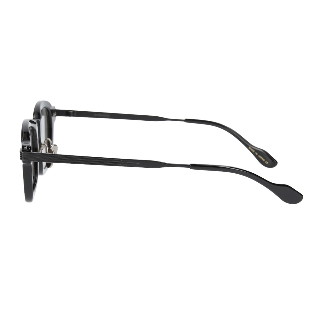 martin  black × black  gray lens