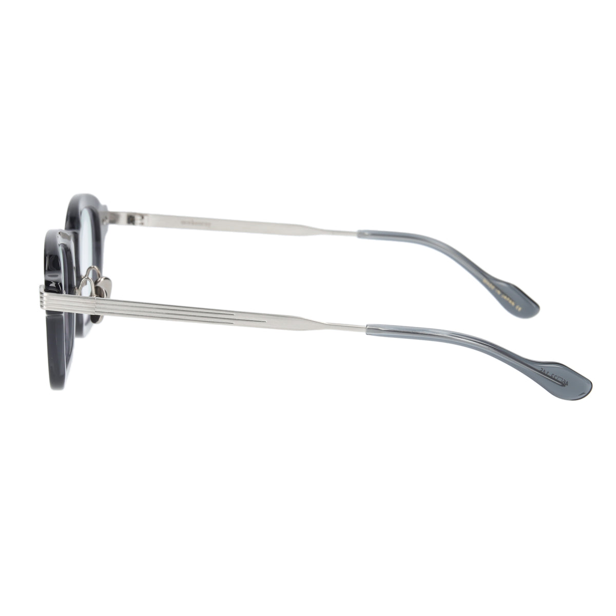 martin  deep gray × silver  clear lens