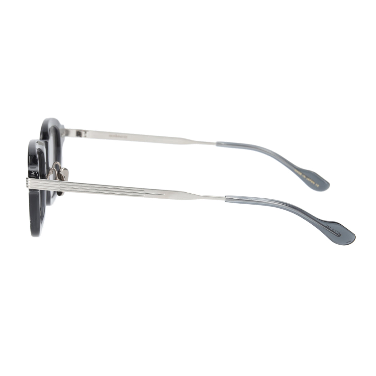 martin  deep gray × silver  gray lens