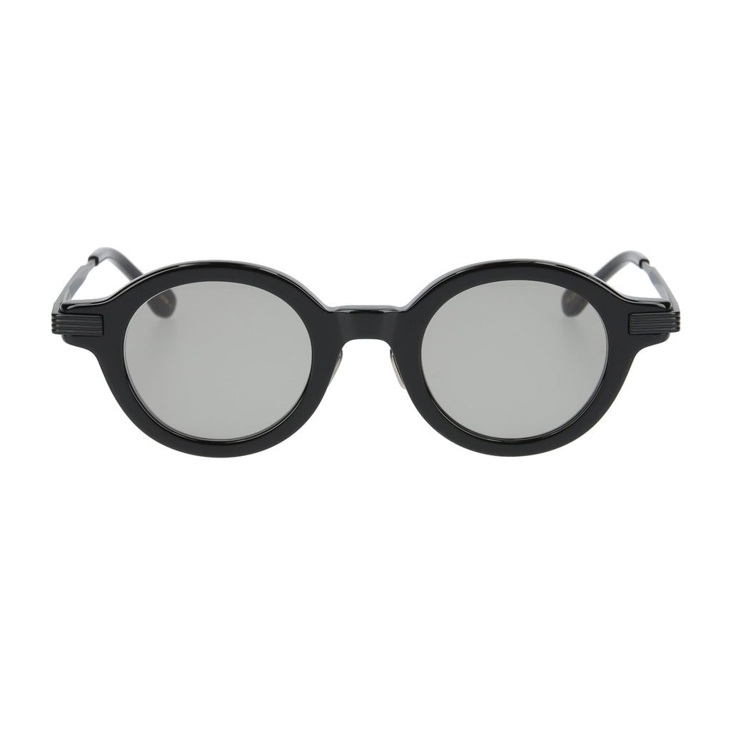 saint  black × black  gray lens