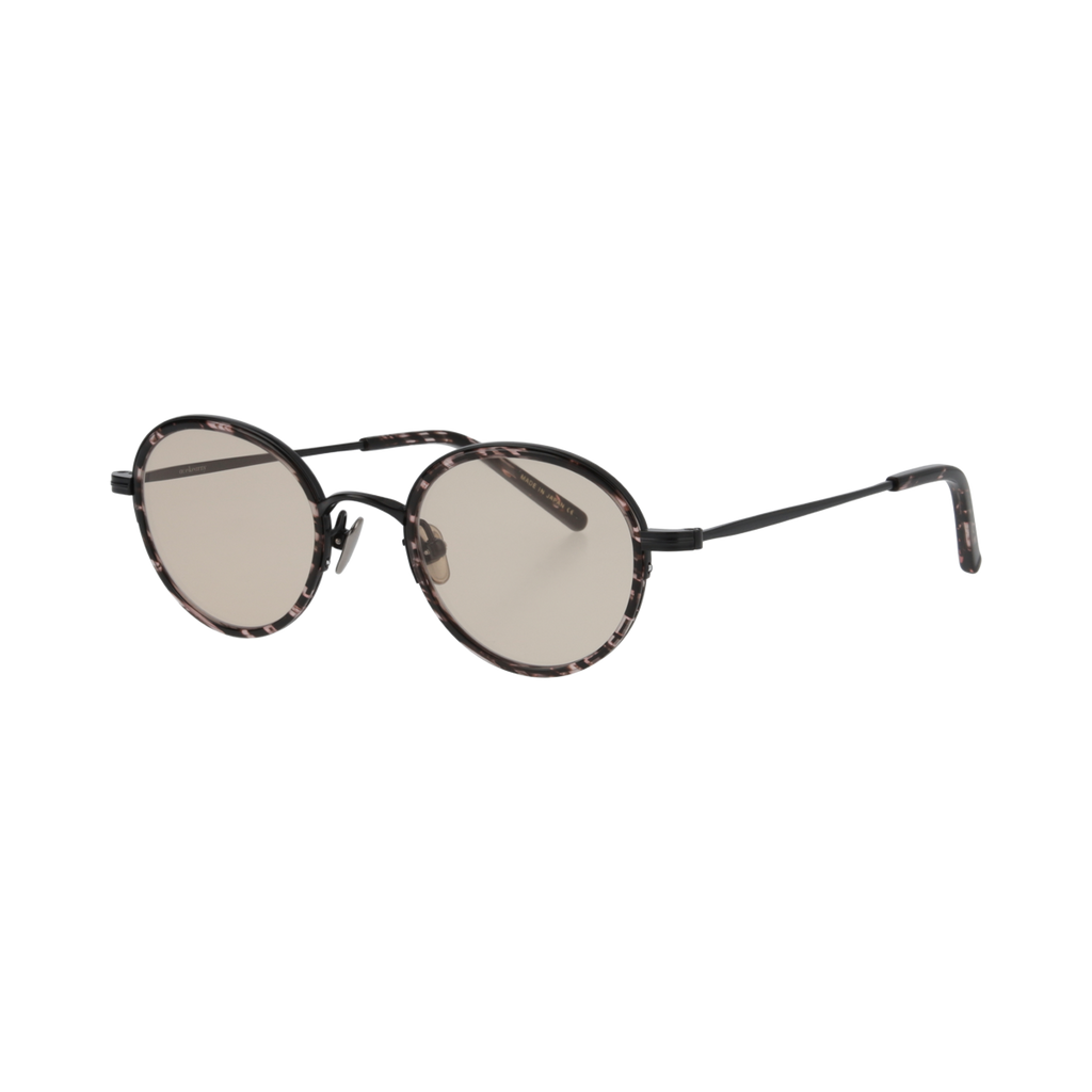 thomas　brown sasa　brown lens