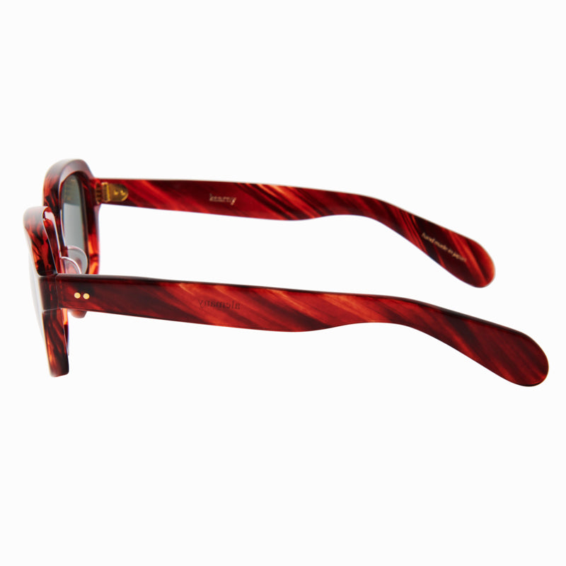 alemany　red　dark green lens