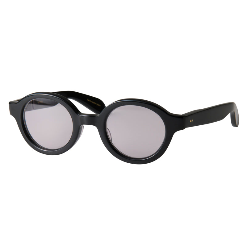 peter　black　gray lens