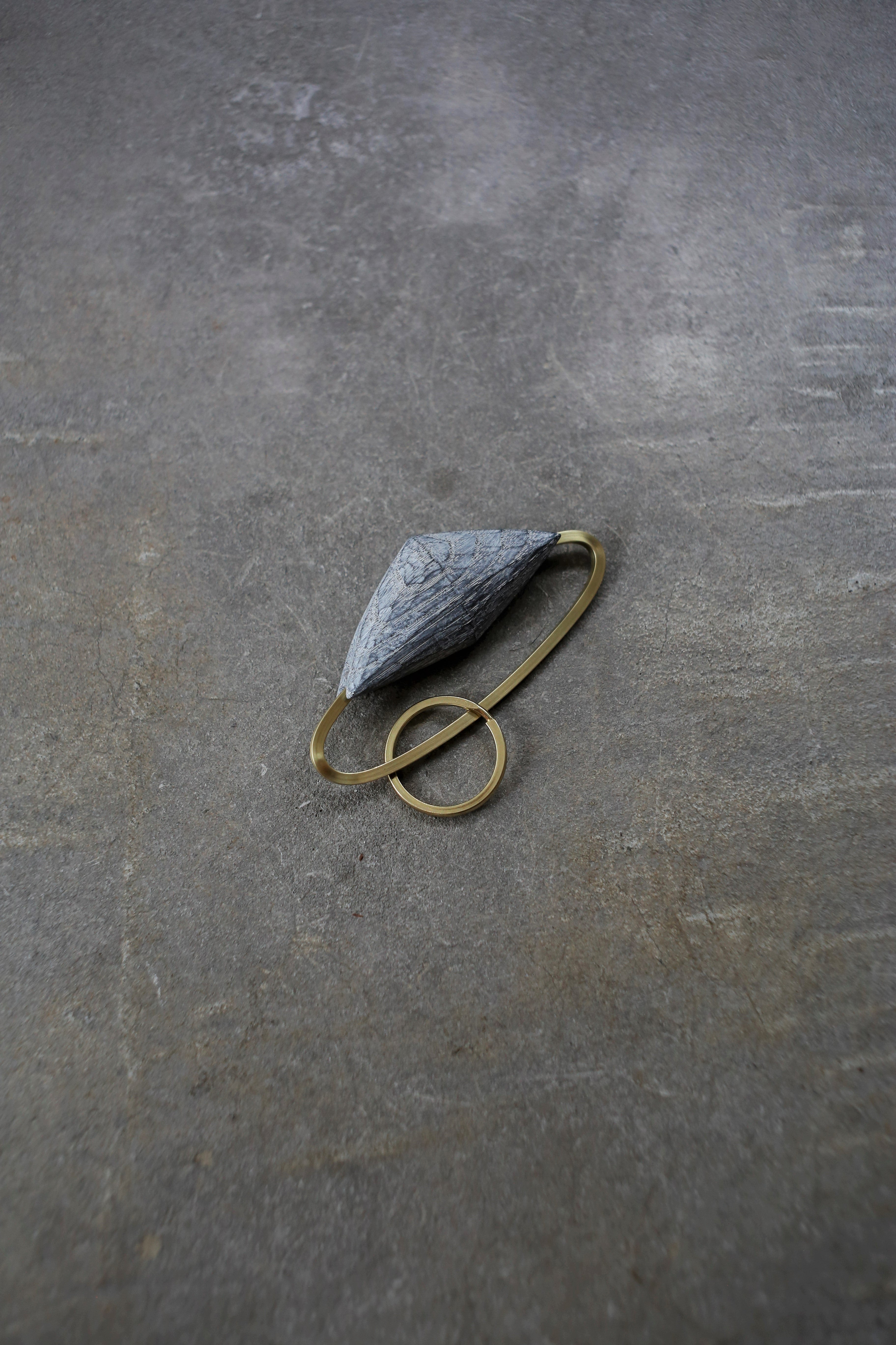 Shigehiro Kadena Key Holder White